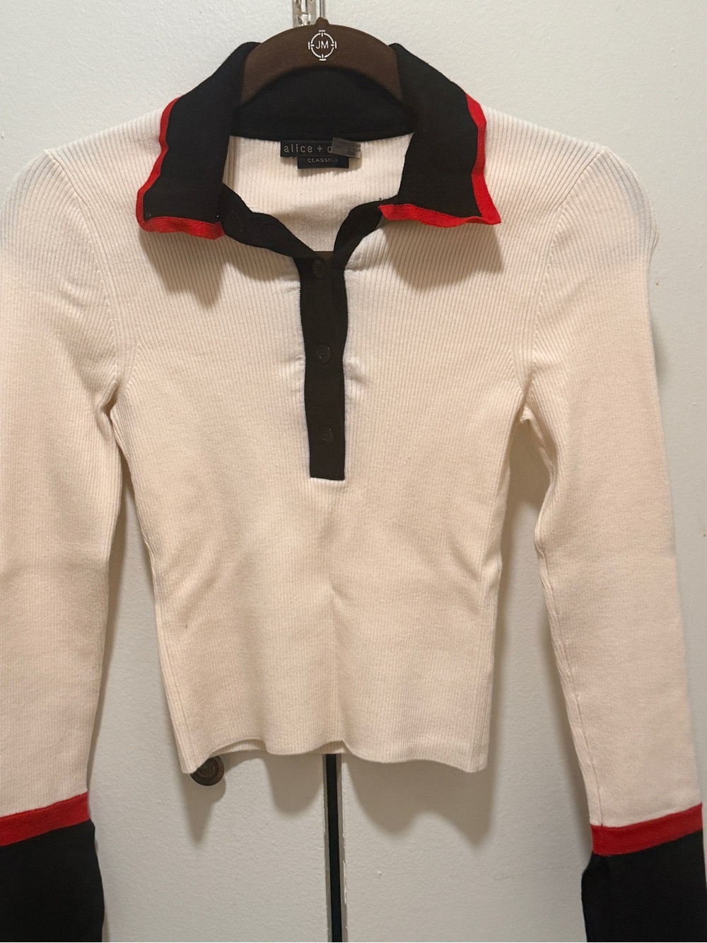 Alice + Olivia Cream Ribbed V-Neck Sweater with Black Collar & Red Trim